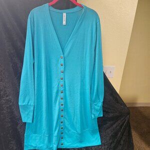 Zenana Outfitters 3X Long Sleeve Snap Front closure cozy sweater, long, Blue.